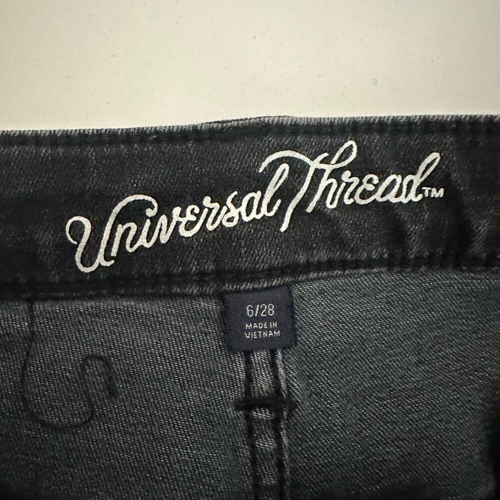Universal Thread Women's Black High Rise Midi Denim Shorts Size 6 Size 28 Target - Picture 3 of 8